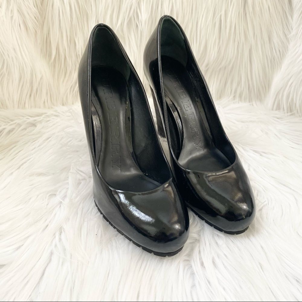 Burberry Black Patent leather Stacked Heel Pumps 7